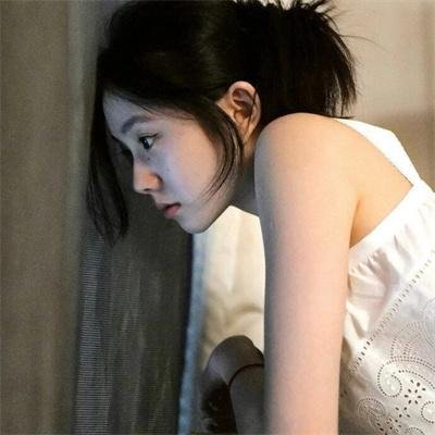 麻辣老师1这个女生有点冷